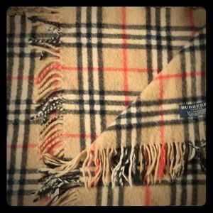 AUTHENTIC CLASSIC CASHMERE BURBERRY SCARF...